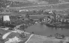 1946 Sturtevant Hyde Park aerial looking east